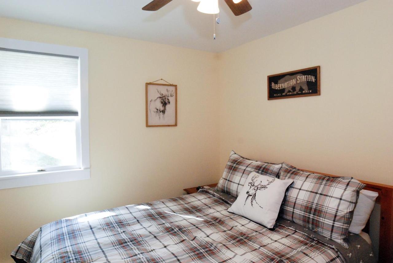 Maple Leaf Lodge Schroon Lake Exterior foto